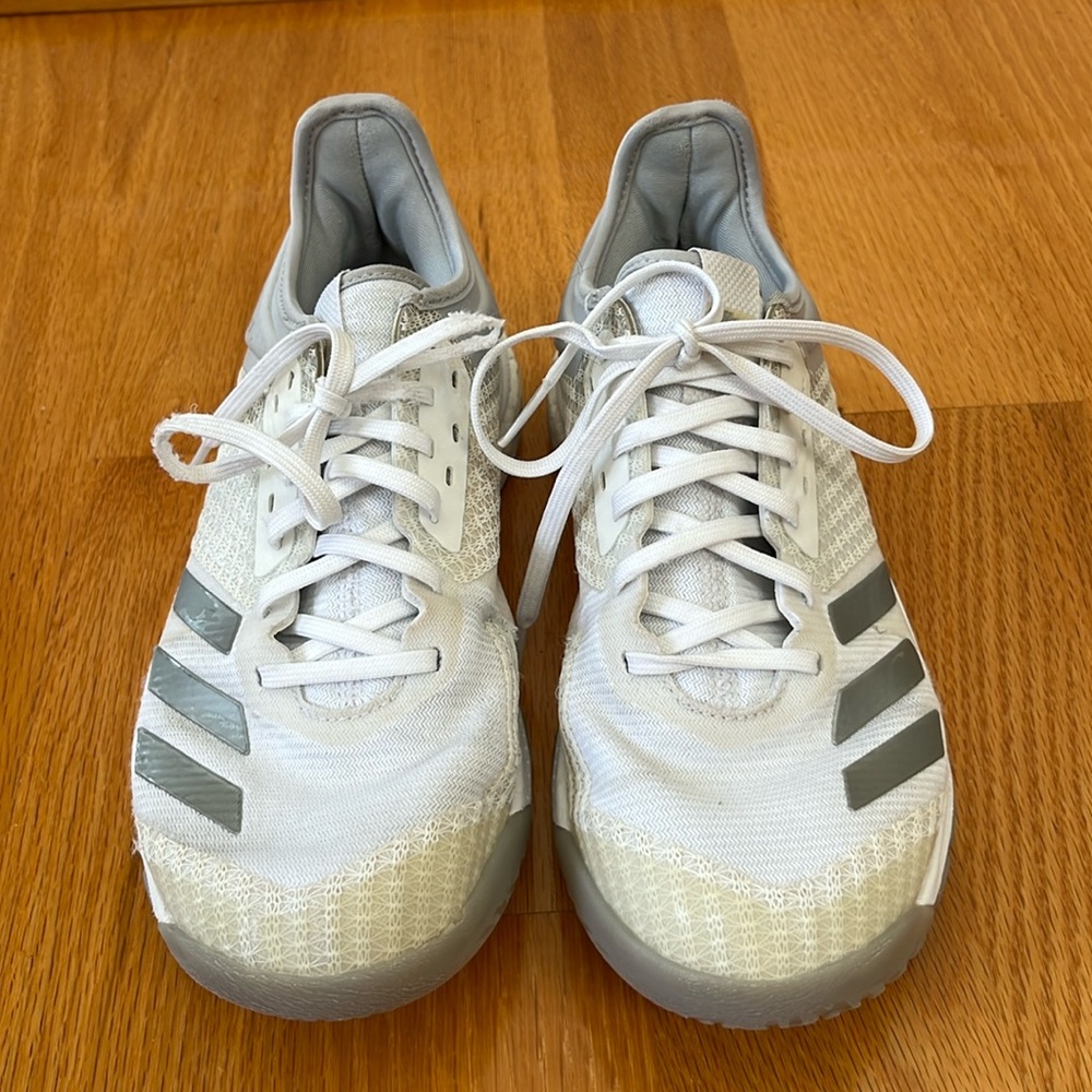 Adidas Volleyball Shoes White Size 6.5 6 1/2
